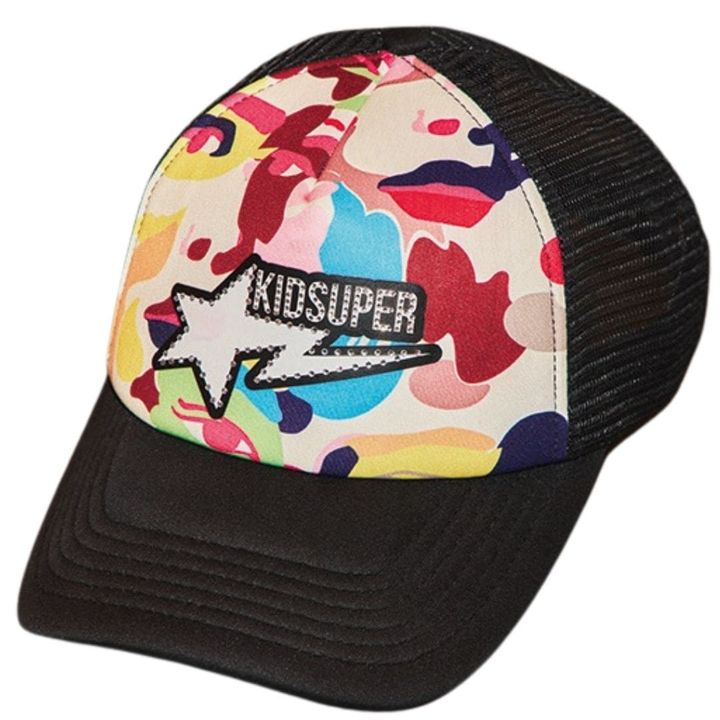 ヒップホップアーティスト・Kaneeeさんの“MY BAPE®” BAPE® × KIDSUPERBAPE STA LOGORHINESTONE TRUCKER CAP