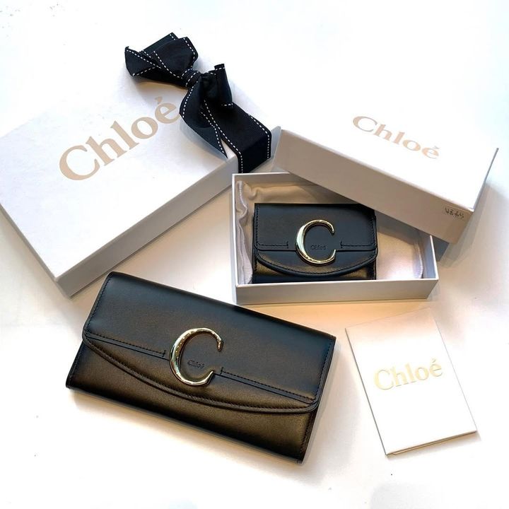 クロエの長財布とミニ財布