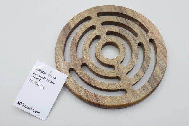 スタンダードプロダクツの木製鍋敷き ラウンドのパッケージ
