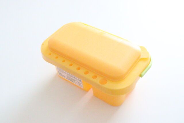 水彩パレット付筆洗いボックス デザイン