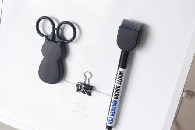 ダイソー ミニハサミ（ネコ、マグネット付）