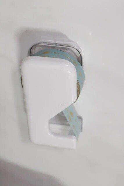 ダイソー マグネット付きマスキングテープカッター（モノトーン）