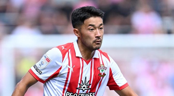 日本代表DF菅原由勢、通訳代わりのブレーメンGK長田澪とすぐ友達になる！将来的な日本代表入りにも尽力！？