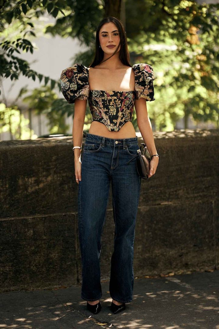 画像: 深みのあるカラーでシックに誘導