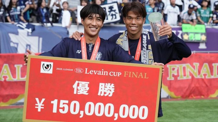 「自分自身を証明するために全力を尽くす」初の海外挑戦となる31歳日本人アタッカー、いきなり『10番』に