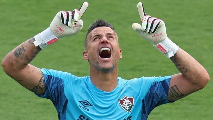 サッカーの歴史上「最も多くの試合に出場した」鉄人サッカー選手5名