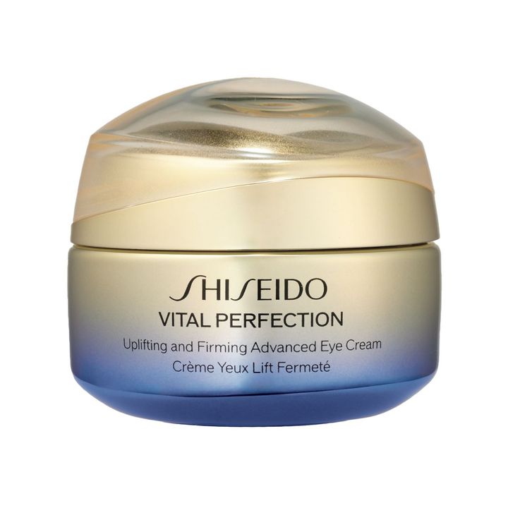 どんよりした目もと印象につながる、シワやたるみ、くすみをまとめてケア。効果的なケアを叶えるマッサージローラー付き。バイタルパーフェクション アドバンスアイクリーム(医薬部外品) 15g ¥11,000(9月1日発売)/SHISEIDOお客さま窓口