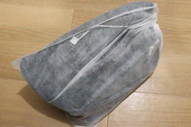 ダイソーのバッグを入れた靴収納袋（37cm×30cm、5枚）