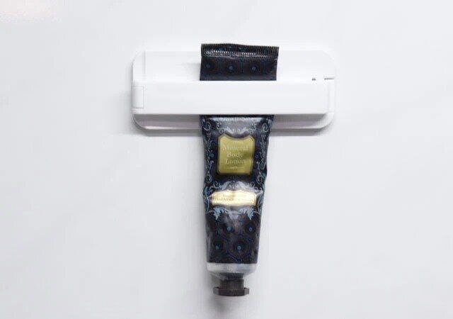 ダイソーのチューブしぼり バス用マグネット