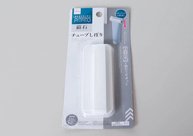 ダイソーのチューブしぼり バス用マグネットのパッケージ