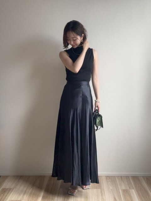 スタイル03：ブラックを使ってドレッシーコーデ