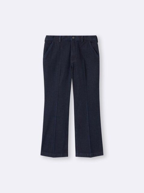 2025guフレアジーンズ