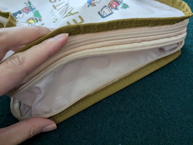 メイン室に衣類をたっぷり入れた収納イメージ