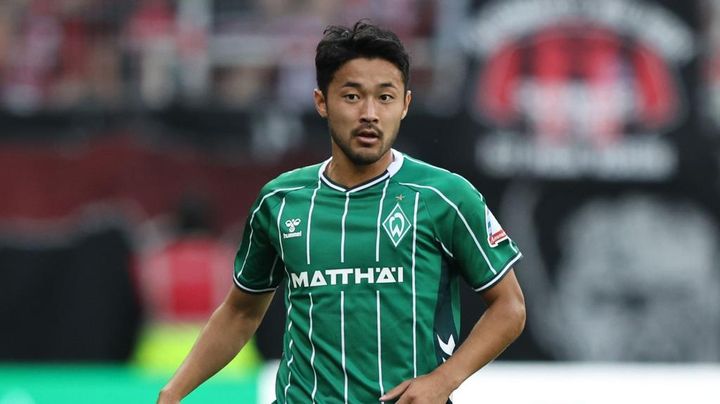 菅原由勢と長田澪のブレーメン、10人で2点差を追いつく驚異の粘り！「菅原のデビュー戦は成功」と現地評価