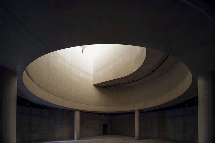 流線形のスロープ