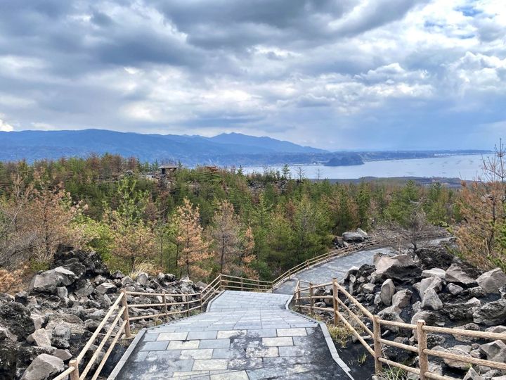 多くの人々に愛される桜島からうまれたユニークなお土産！「お石い桜島」【旅するデザイナーがおすすめするお土産たち！】