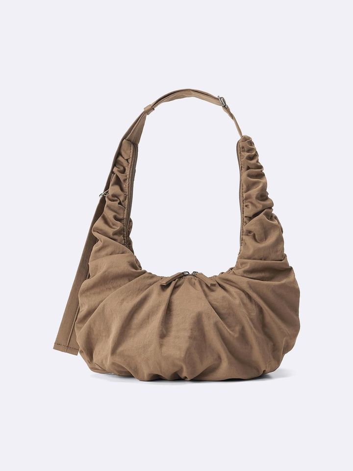 画像2: 出典：GU