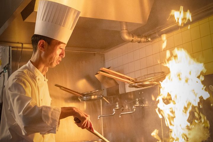 新料理長 南 暢（みなみ のぶ）