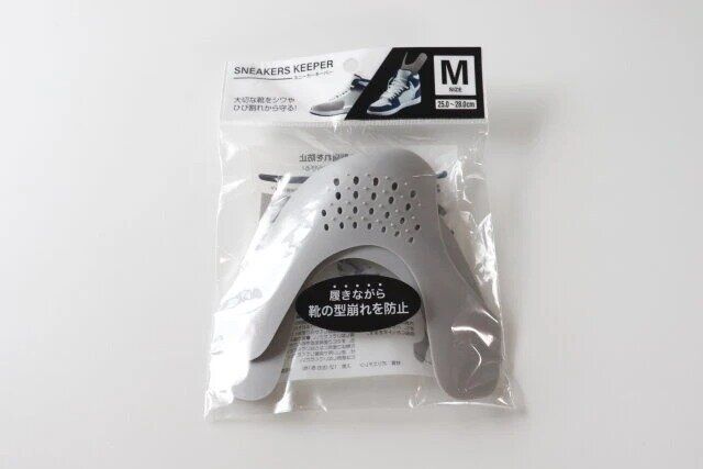 ダイソー スニーカーキーパーM パッケージ