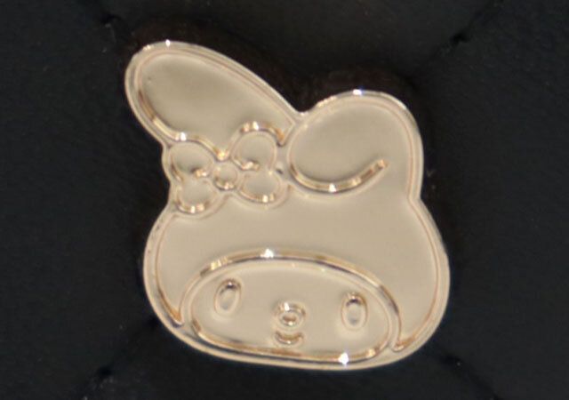 宝島社バニティポーチマイメロディモチーフスタッズ