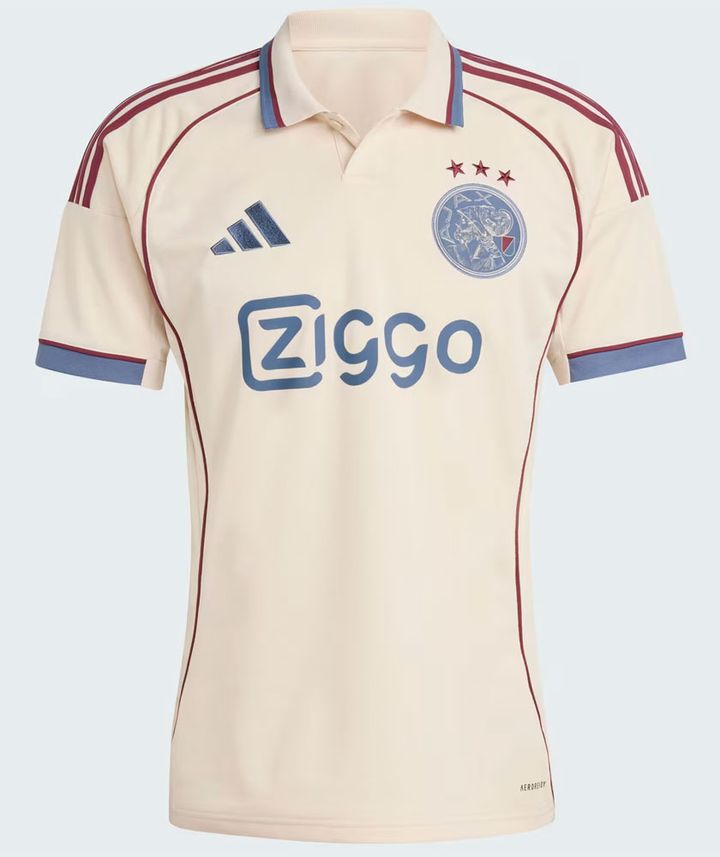 日本代表DFの新天地！オランダ名門の最新ユニフォームは「ホームタウン750周年」の歴史をデザイン