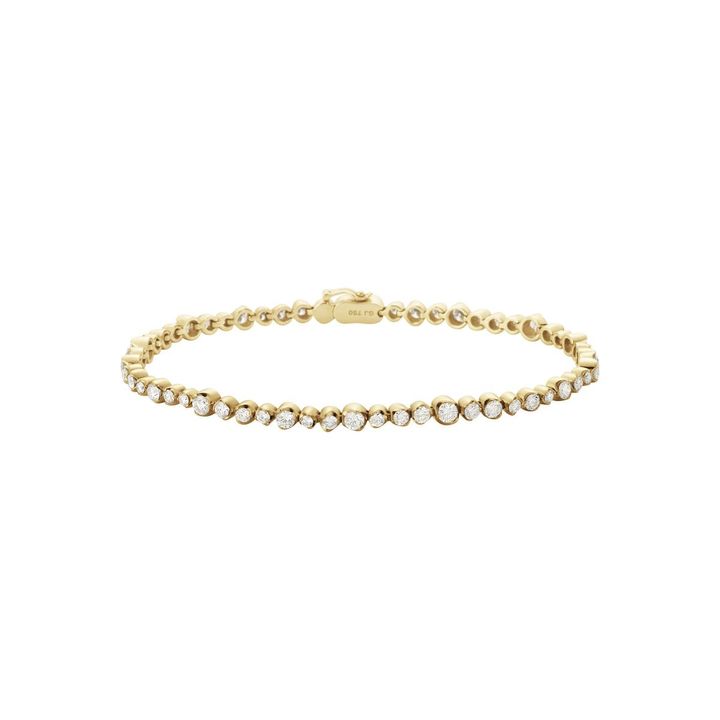 テニスブレスレット ¥2,211,000（ダイヤモンド 2.26ct-2.55ct）／GEORG JENSEN