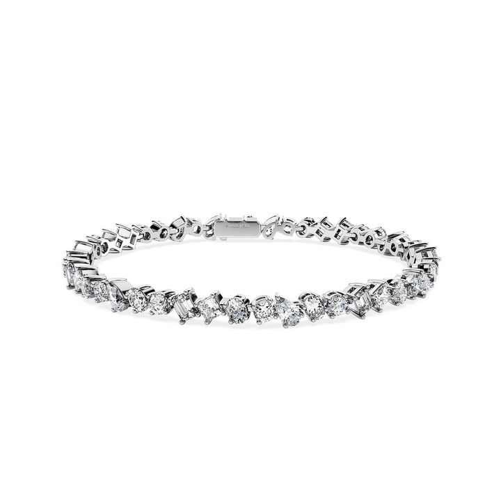 ブレスレット「Galaxy Tennis」（ラボラトリー・グロウン・ダイヤモンド5ct tw, ミックスシェイプ, 18Kホワイトゴールド） ¥1,188,000／SWAROVSKI CREATED DIAMONDS