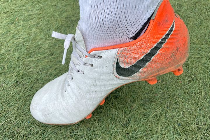 グリップや耐久性がアップ！シダスのサッカー専用インソール「フットボール3D」、リニューアルモデルを使ってみた