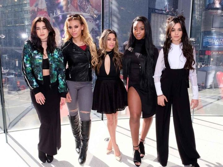 画像: ジョー・ジョナスがフィフス・ハーモニーを招く