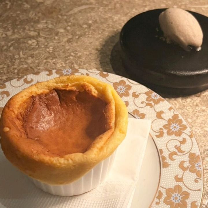 「Zentis Osaka 5th Anniversary Stay」スフレとトリュフアイス