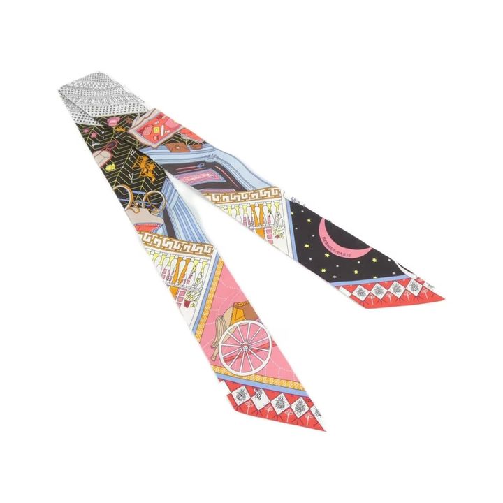 エルメスのツイリースカーフ