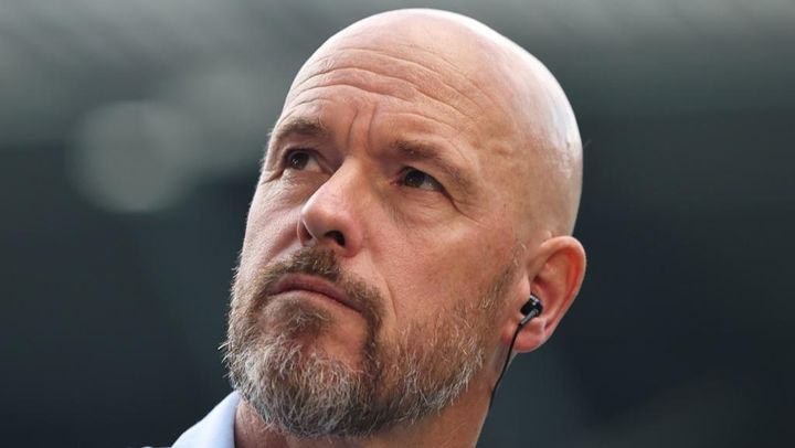 レヴァークーゼン、わずか3試合でテンハフ監督を電撃解任！「前代未聞」と本人も驚く