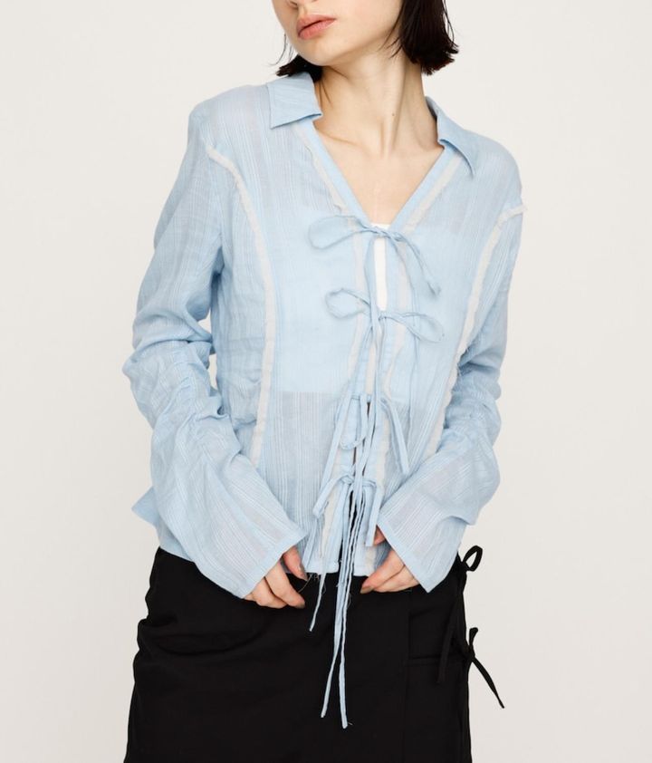 画像: フロント リボンシャーリング シャツ（ライトブルー）¥7,997（スライ）＜9月上旬発売予定＞