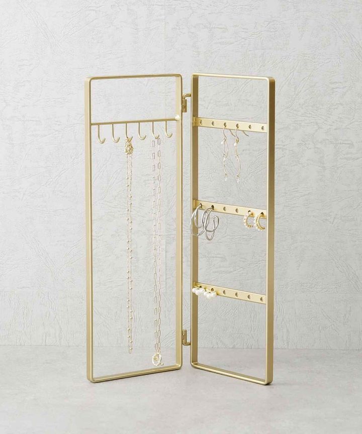 画像1: 出典：3COINS