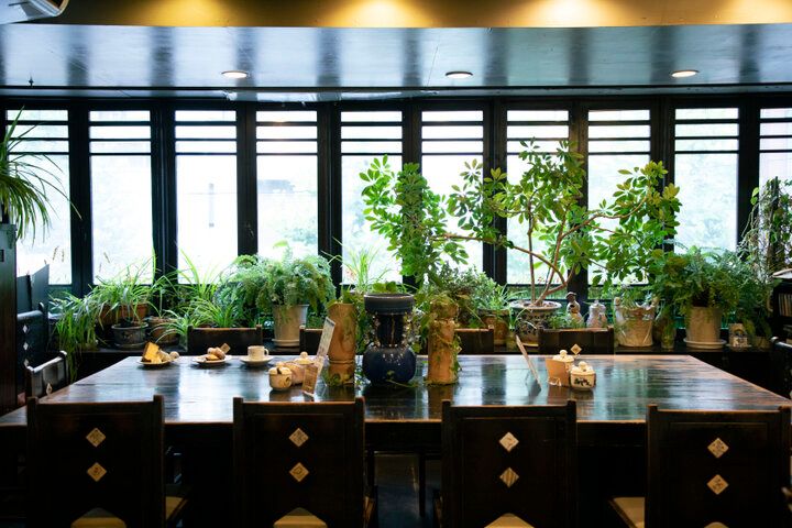 動物モチーフの器がすてき♪物語の世界に浸れる 神保町「古瀬戸珈琲店」