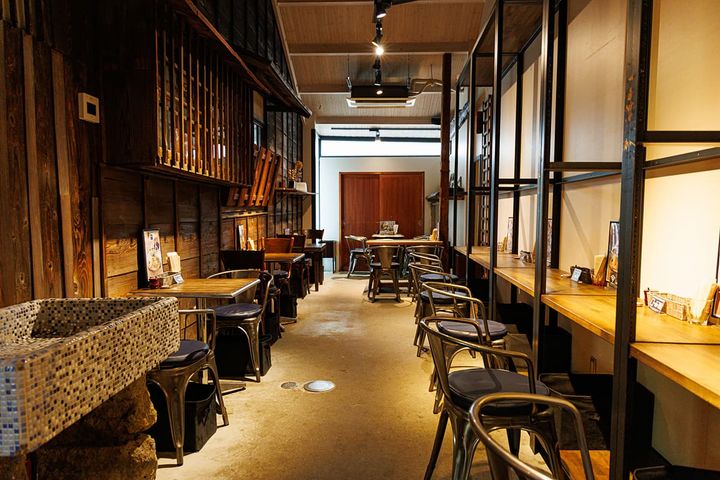 広々とした店内