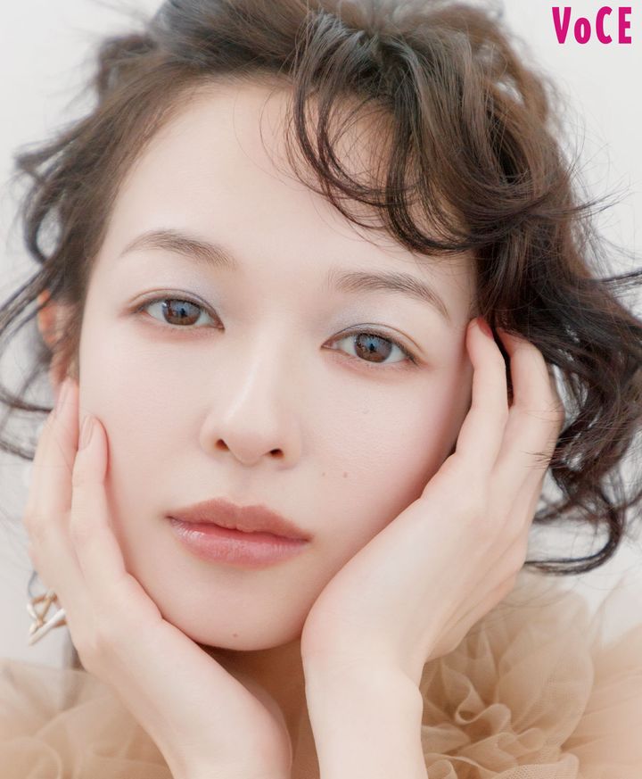 きらめきブルーグレーで儚げメイクのイメージ