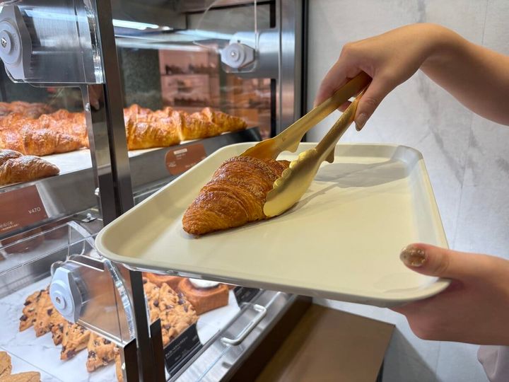 スターバックスリザーブ® カフェ 新宿マルイ本館2階店