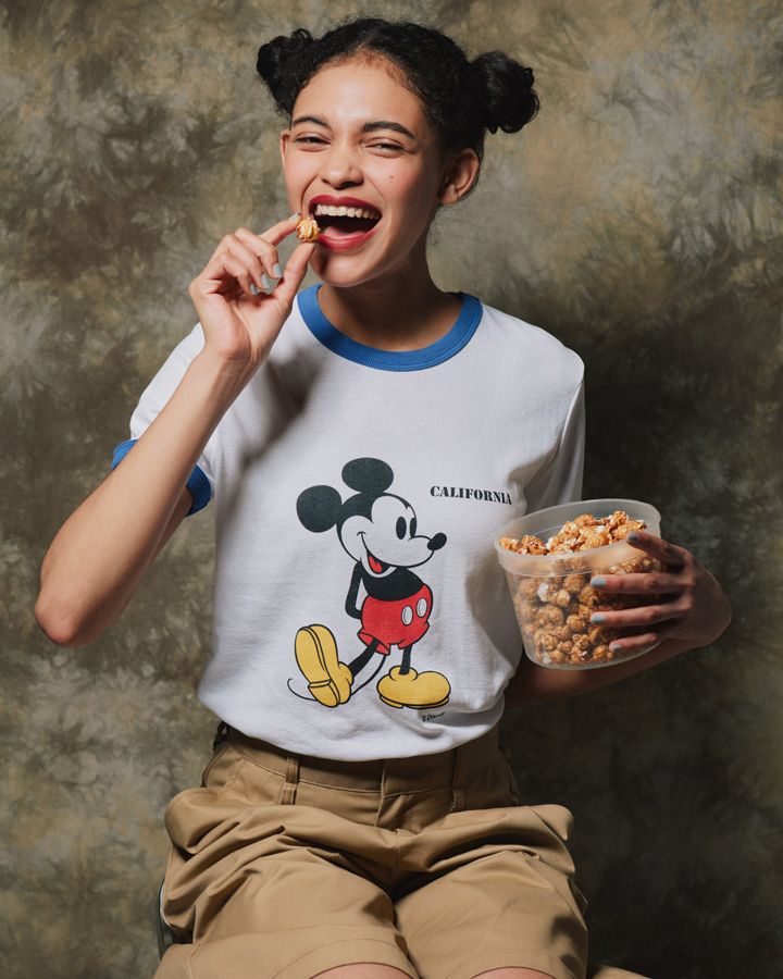 全部表情が違って、全部かわいい！みんな大好きなミッキーのTシャツ10選