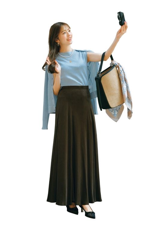 こっくりカラーでつくる上品通勤コーデ