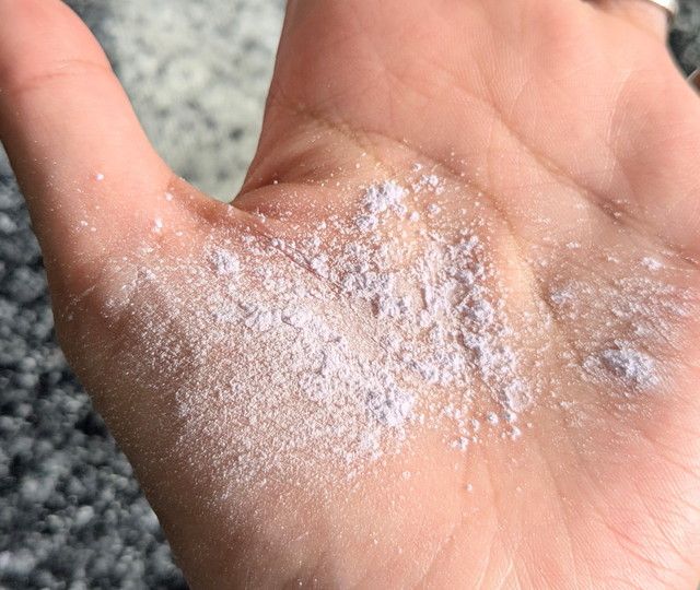 モイストラボ ラベンダールースパウダーの粉質