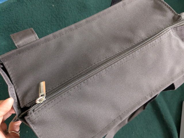 earthmusicイベントトートバッグファスナー