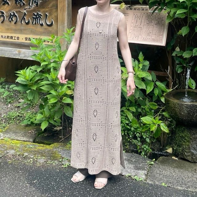 しまむら「透かし編みワンピース」