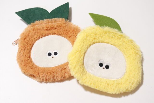 ダイソーのフルーツシェル型ポーチのカラー