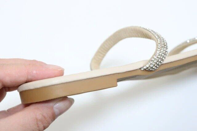 ダイソー サンダル（合皮・フラット・ストーン）