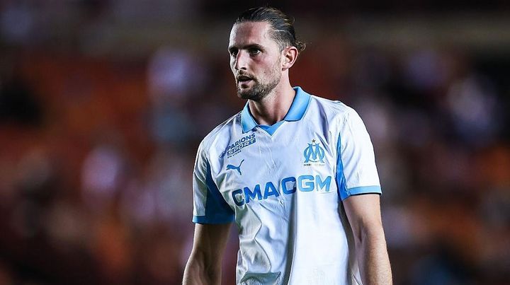 殴り合いの喧嘩で名門クラブを追放された2選手、他国でいきなり“再戦”へ