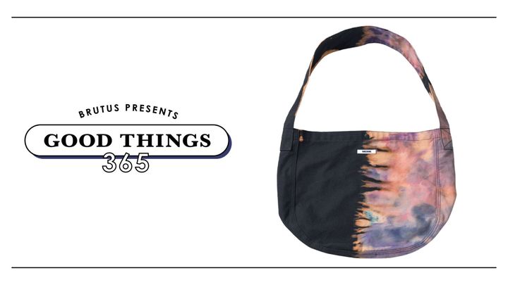 〈ワンフォーワン〉のニュースペーパーバッグ