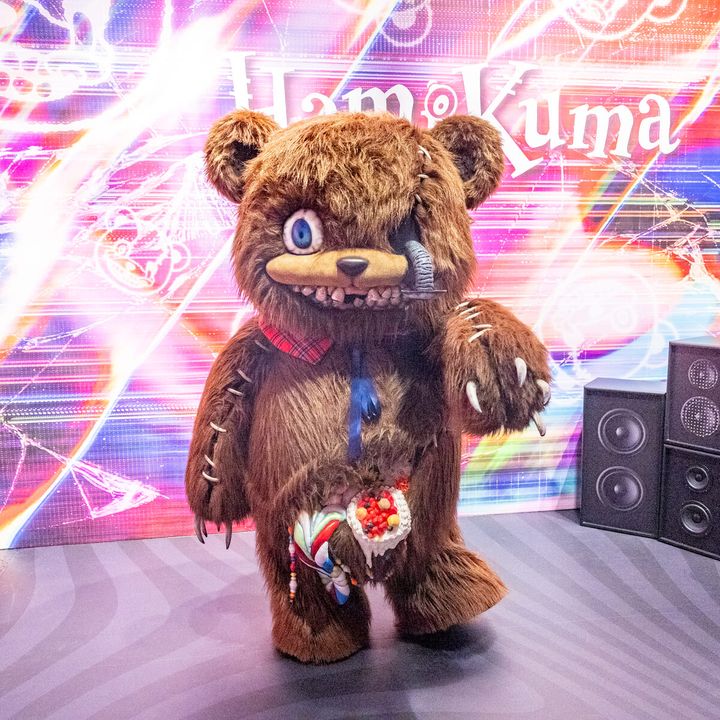 ユニバーサル・スタジオ・ジャパン「死んでも写るのdeath! ハミクマ・グリーティング・フォト」