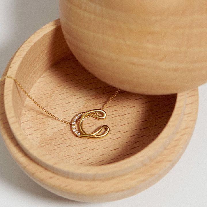 「アルファジュエル」ネックレス（18KYJ×ダイヤモンド） ￥198,000