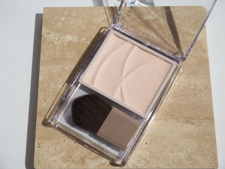 画像: 高保湿 × 皮脂ケアで快適に。ブラシまで優秀な実力派